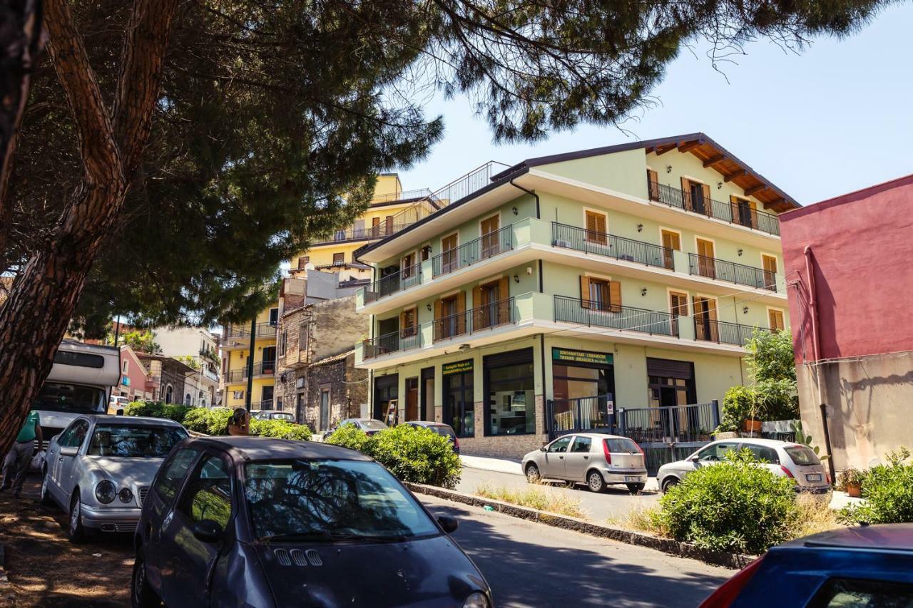 Rocca Degli Etnei Bed & Breakfast Paterno  Exterior photo